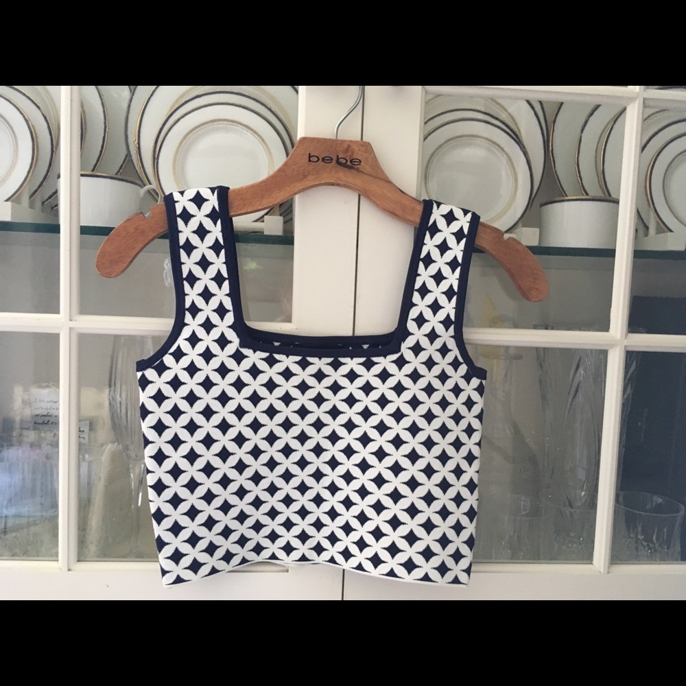 NWOT Bebe jacquard Crop Tank